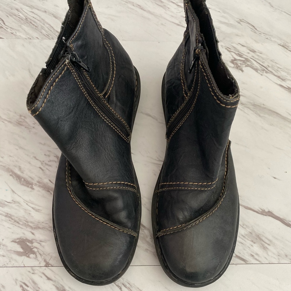 Clark’s Black Boots